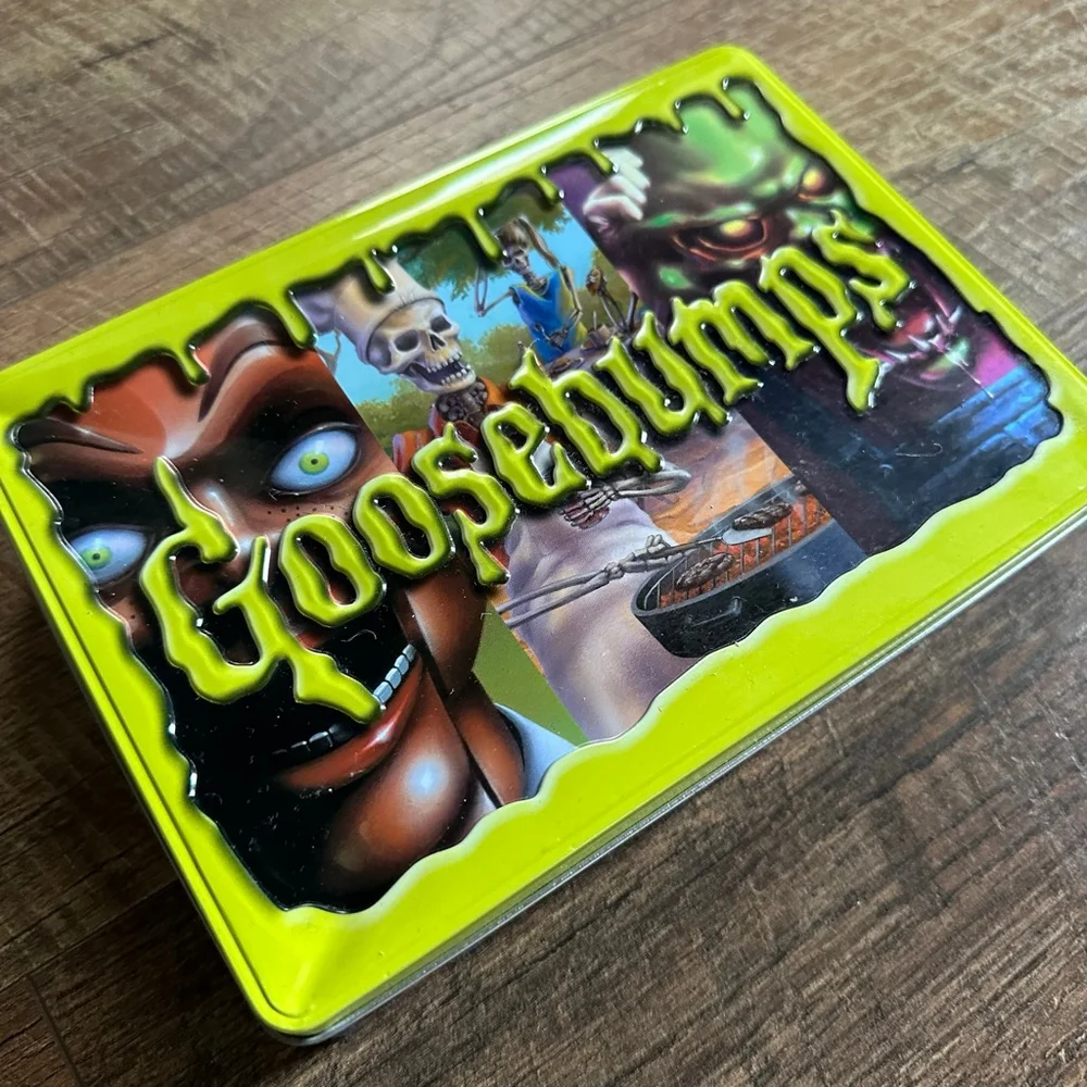 Collectors Scholastic Goosebumps Book Set with metal tin